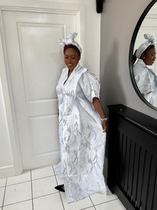 White luxury brocade - Image 3